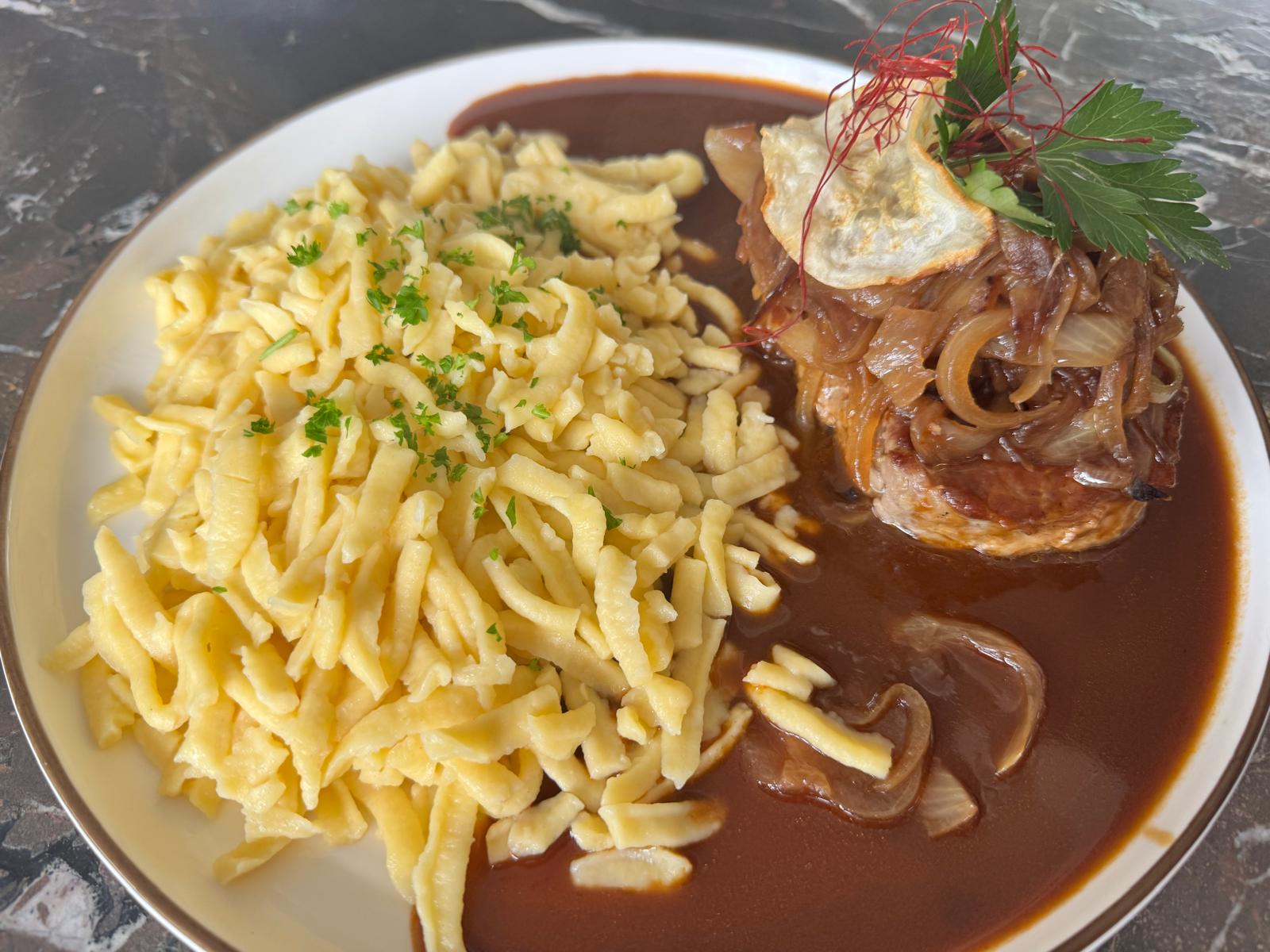 Rinderrostbraten 200g mit Spätzle